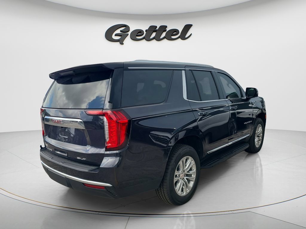 Used 2024 GMC Yukon SLT w/ SLT Luxury Package RWD image 3