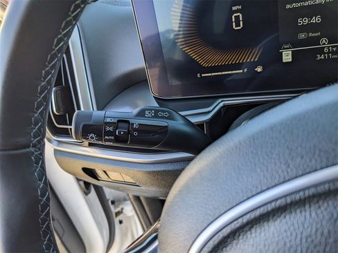 Certified 2025 Kia Sorento EX w/ Panoramic Sunroof Package image 35