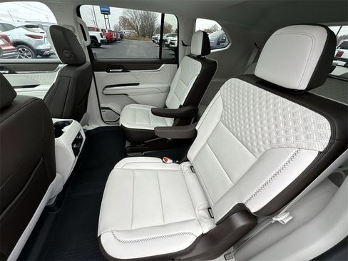 New 2026 GMC Acadia Denali w/ Super Cruise Package image 23