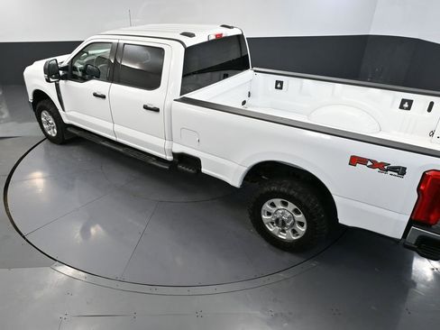Used 2023 Ford F350 XLT w/ FX4 Off-Road Package image 53