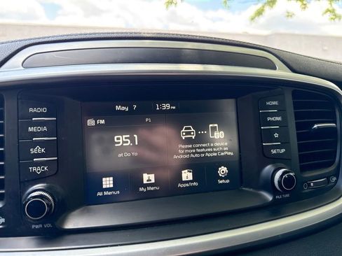 Used 2020 Kia Sorento LX w/ LX I4 Convenience Package AWD/4WD image 19