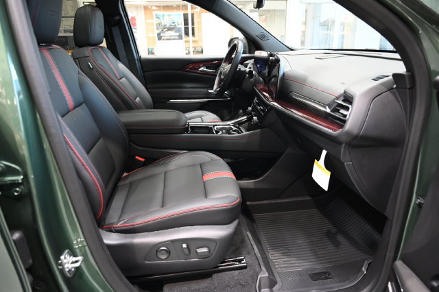 New 2027 Chevrolet Traverse RS w/ LPO, Floor Liner Package AWD/4WD image 10