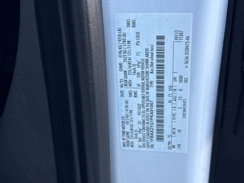 Used 2023 Ford Transit 350 XLT image 29