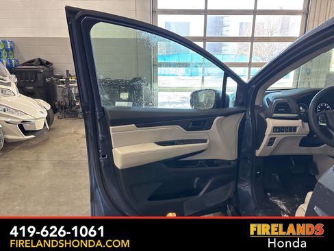 New 2026 Honda Odyssey EX-L image 9