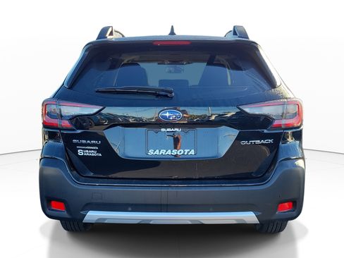 Used 2023 Subaru Outback Limited image 5