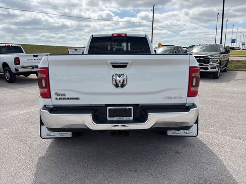Used 2022 RAM 3500 Laramie w/ Chrome Appearance Group image 5