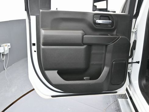 Used 2022 Chevrolet Silverado 2500 LT w/ Convenience Package image 37