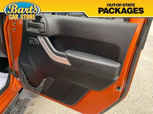 Used 2011 Jeep Wrangler Unlimited Sahara w/ Trailer Tow Group AWD/4WD image 13
