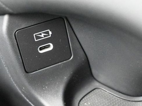 New 2026 Honda HR-V LX image 31