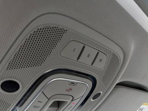 Used 2017 Audi Q7 3.0T Prestige image 29