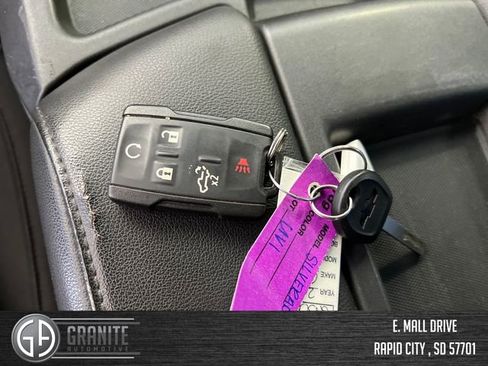 Used 2020 Chevrolet Silverado 1500 Custom Trail Boss w/ Custom Convenience Package AWD/4WD image 23