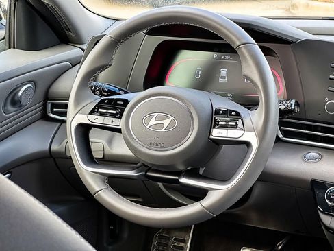 Used 2025 Hyundai Elantra Sport w/ Cargo Package image 30