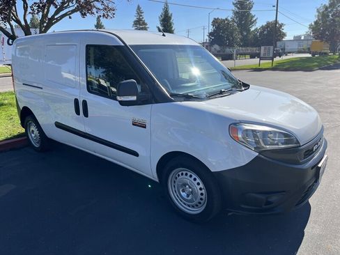 Used 2019 RAM ProMaster City Tradesman image 3