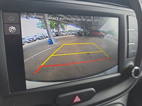 Certified 2025 Kia Soul LX w/ LX Technology Package image 13