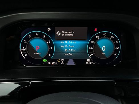 Used 2025 Volkswagen Atlas Cross Sport SE image 39