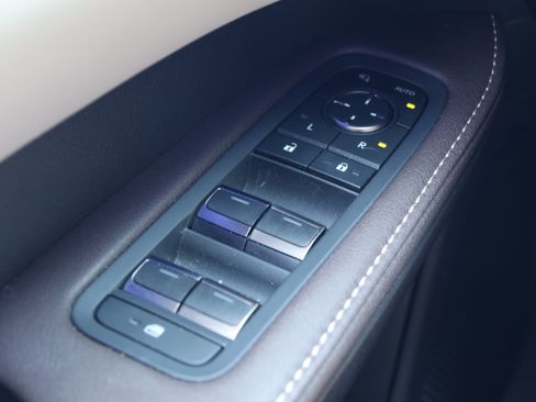 Used 2025 Lexus RX 350 Premium Plus w/ Accessory Package (Z1) FWD image 13