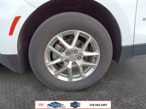 Used 2024 Chevrolet Equinox LT AWD/4WD image 9