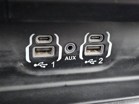 Used 2023 RAM 1500 Big Horn image 15