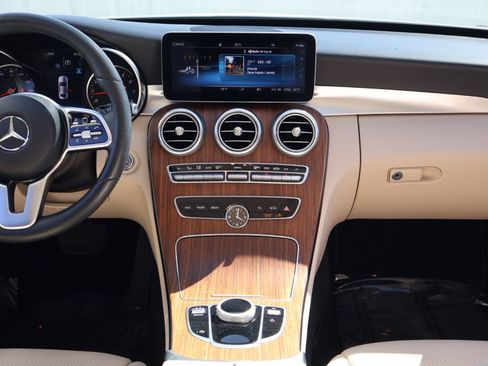 Used 2019 Mercedes-Benz C 300 Sedan image 19
