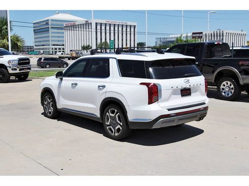 Used 2023 Hyundai Palisade Limited FWD image 4