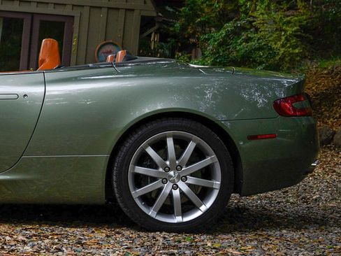 Used 2006 Aston Martin DB9 Volante RWD image 5
