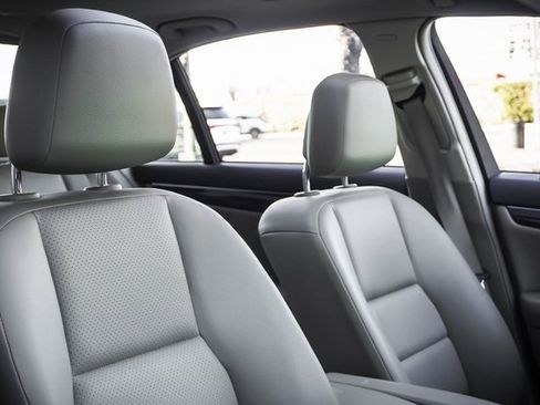 Used 2014 Mercedes-Benz C 250 Sedan image 24