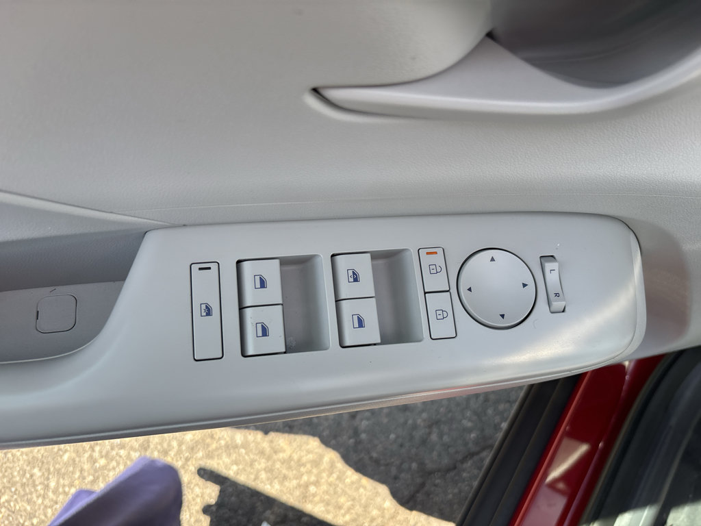 Certified 2026 Hyundai Kona SE AWD/4WD image 11