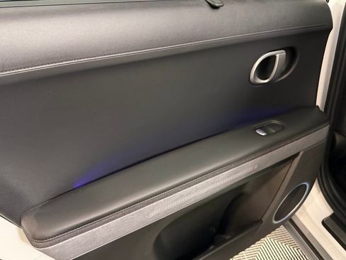 Used 2023 Hyundai Ioniq 5 Limited image 25