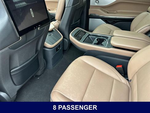 Used 2025 Lincoln Navigator Black Label AWD/4WD image 16