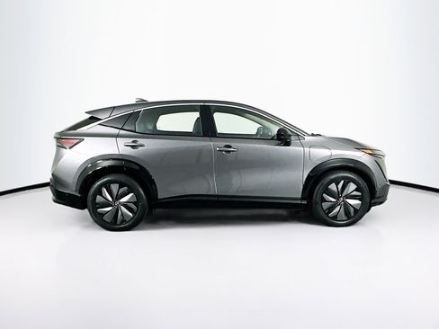 Used 2023 Nissan Ariya FWD image 10