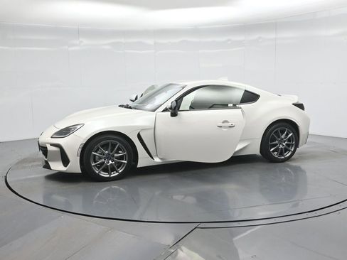 Used 2023 Subaru BRZ Premium image 34