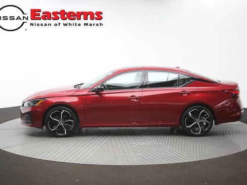 Used 2024 Nissan Altima 2.5 SR w/ SR Premium Package FWD image 59