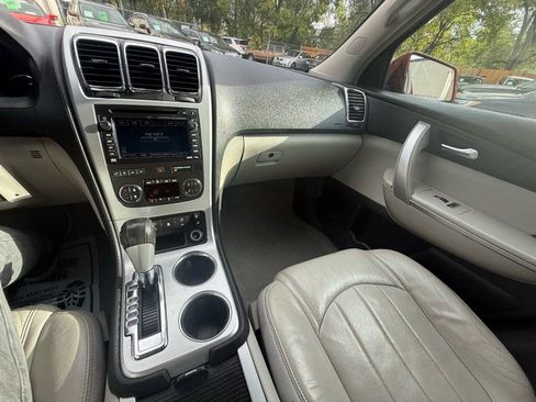 Used 2009 GMC Acadia SLT image 23