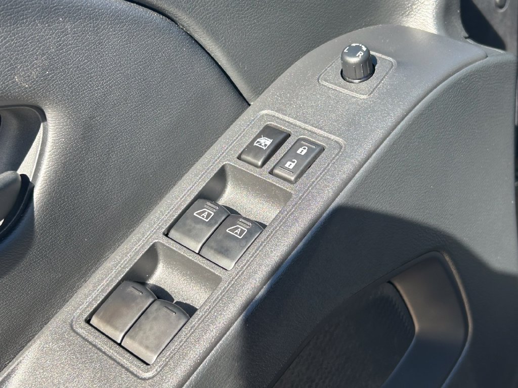Used 2026 Nissan Frontier SV w/ SV Convenience Package RWD image 21