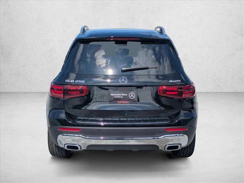 Certified 2026 Mercedes-Benz GLB 250 4MATIC image 7
