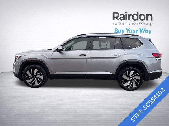 Used 2025 Volkswagen Atlas SE AWD/4WD image 4
