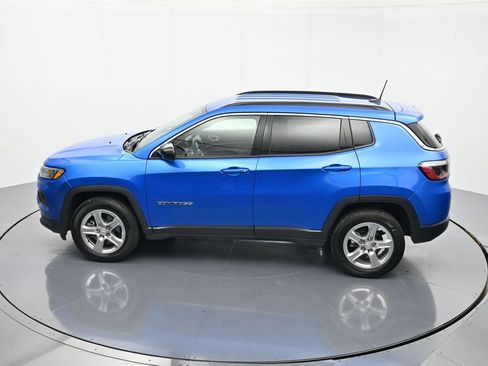 Used 2024 Jeep Compass Latitude AWD/4WD image 34