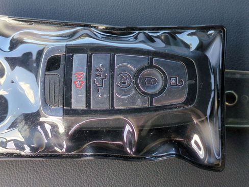 Used 2025 Ford F150 Raptor image 36