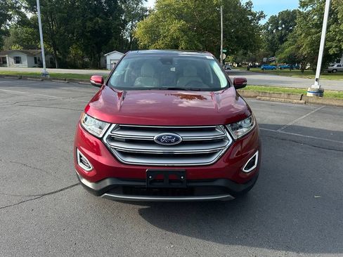 Used 2018 Ford Edge Titanium w/ Equipment Group 301A AWD/4WD image 2