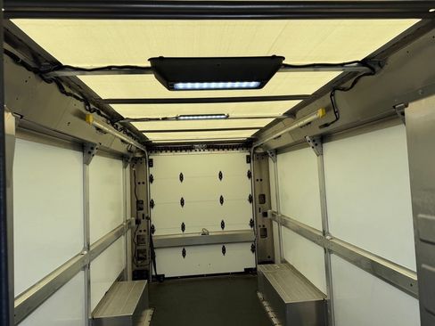 Used 2024 Chevrolet Brightdrop 600 w/ Battery Pack, Max Range AWD/4WD image 16
