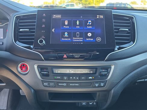 Used 2023 Honda Ridgeline Sport image 17