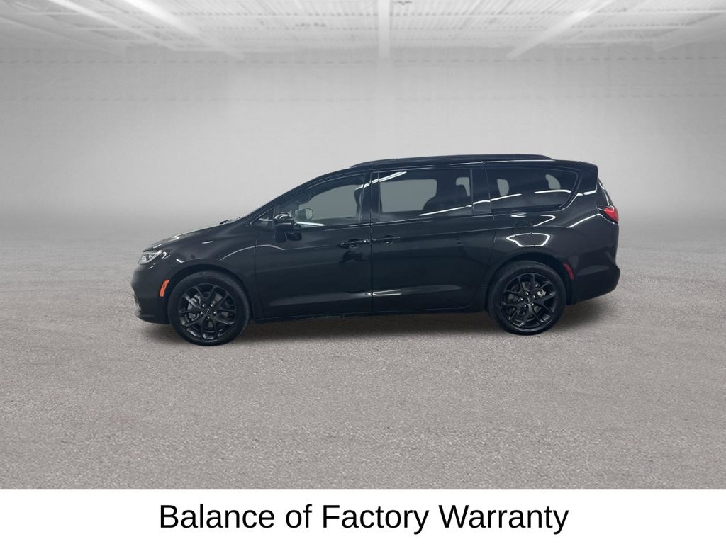 Used 2024 Chrysler Pacifica Touring-L w/ S Appearance Package AWD/4WD image 8