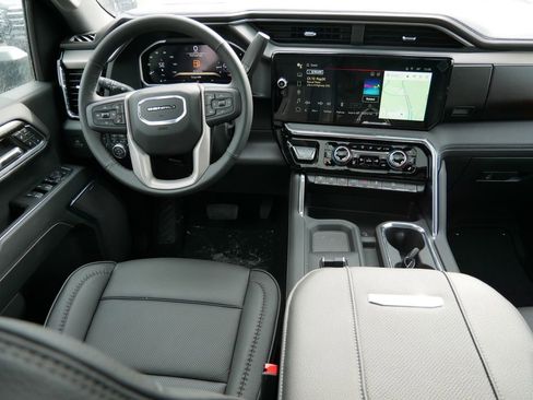 New 2026 GMC Sierra 3500 Denali w/ Denali Reserve Package AWD/4WD image 9
