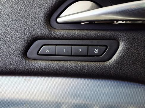 Used 2022 Cadillac XT4 Premium Luxury w/ Cold Weather Package image 19