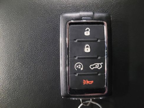 Used 2022 Jeep Grand Cherokee Limited 4xe image 32