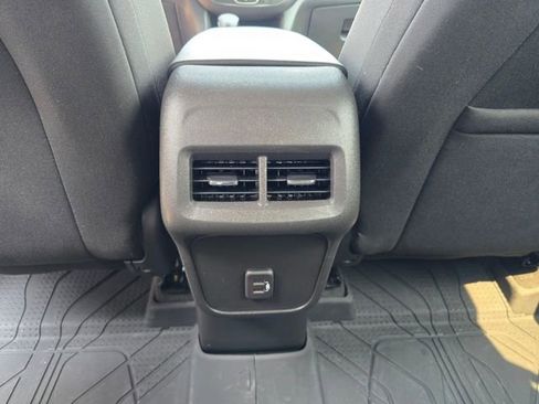 Used 2023 Chevrolet Equinox LT w/ LPO, Floor Liner Package image 22