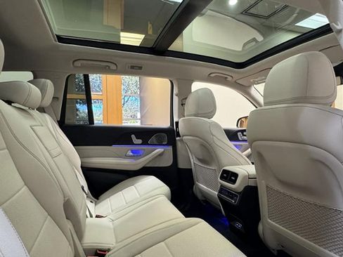 Certified 2025 Mercedes-Benz GLS 450 4MATIC image 23