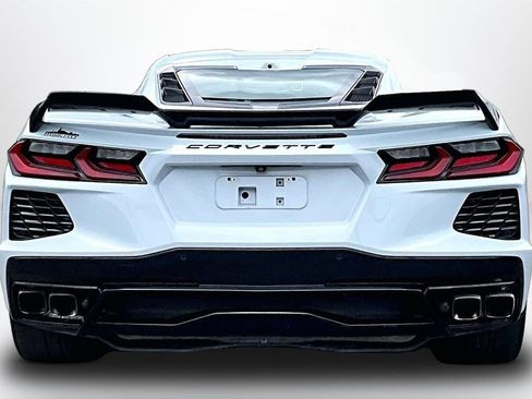 Used 2022 Chevrolet Corvette Stingray Preferred Cpe w/ Z51 Performance Package RWD image 7