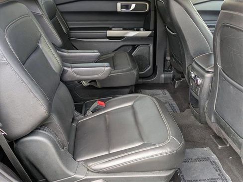 Used 2020 Ford Explorer XLT w/ Equipment Group 202A image 20