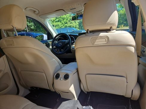 Used 2018 Mercedes-Benz GLC 300 image 18